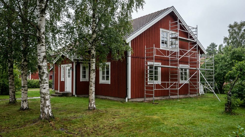 Fasadmålning av trähus